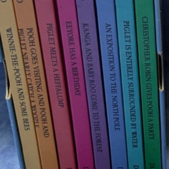 2 Original Winnie-the-Pooh Treasuries - Picture 4 of 9